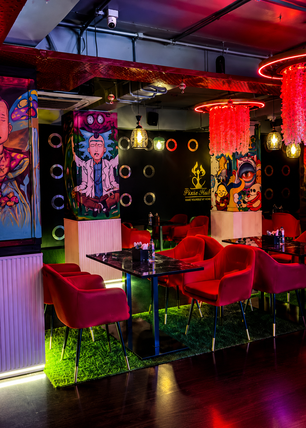 Sheesha Connoisseur Lounge